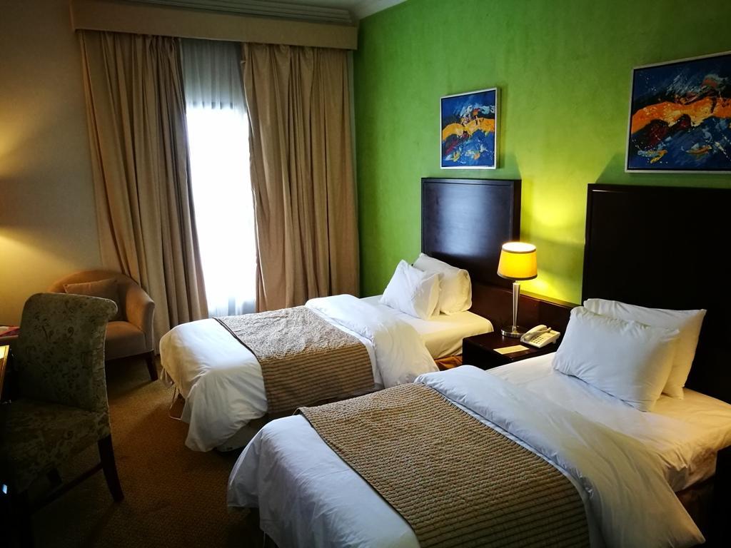 Golden Tulip Qaser Al Baha Exterior photo
