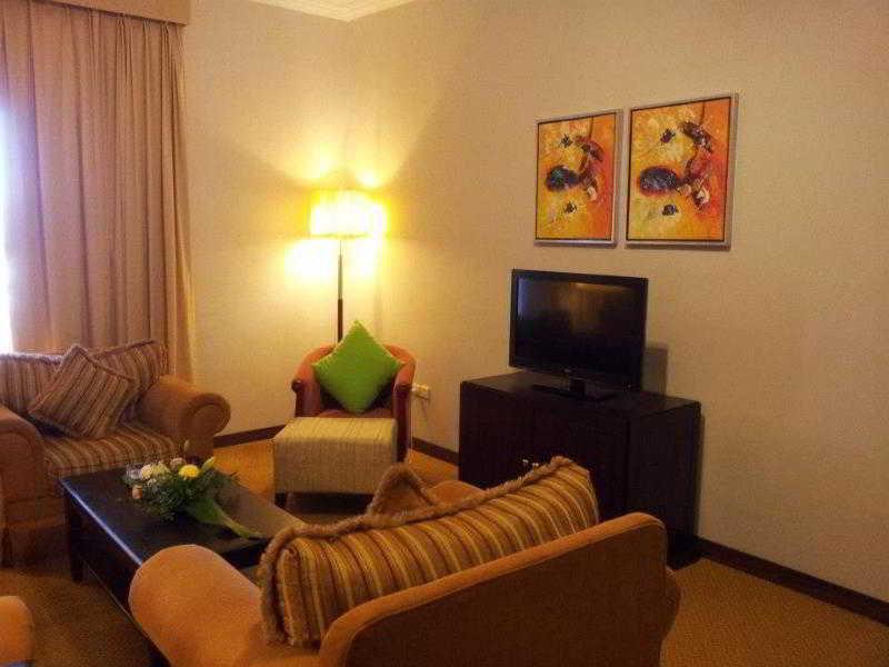 Golden Tulip Qaser Al Baha Exterior photo